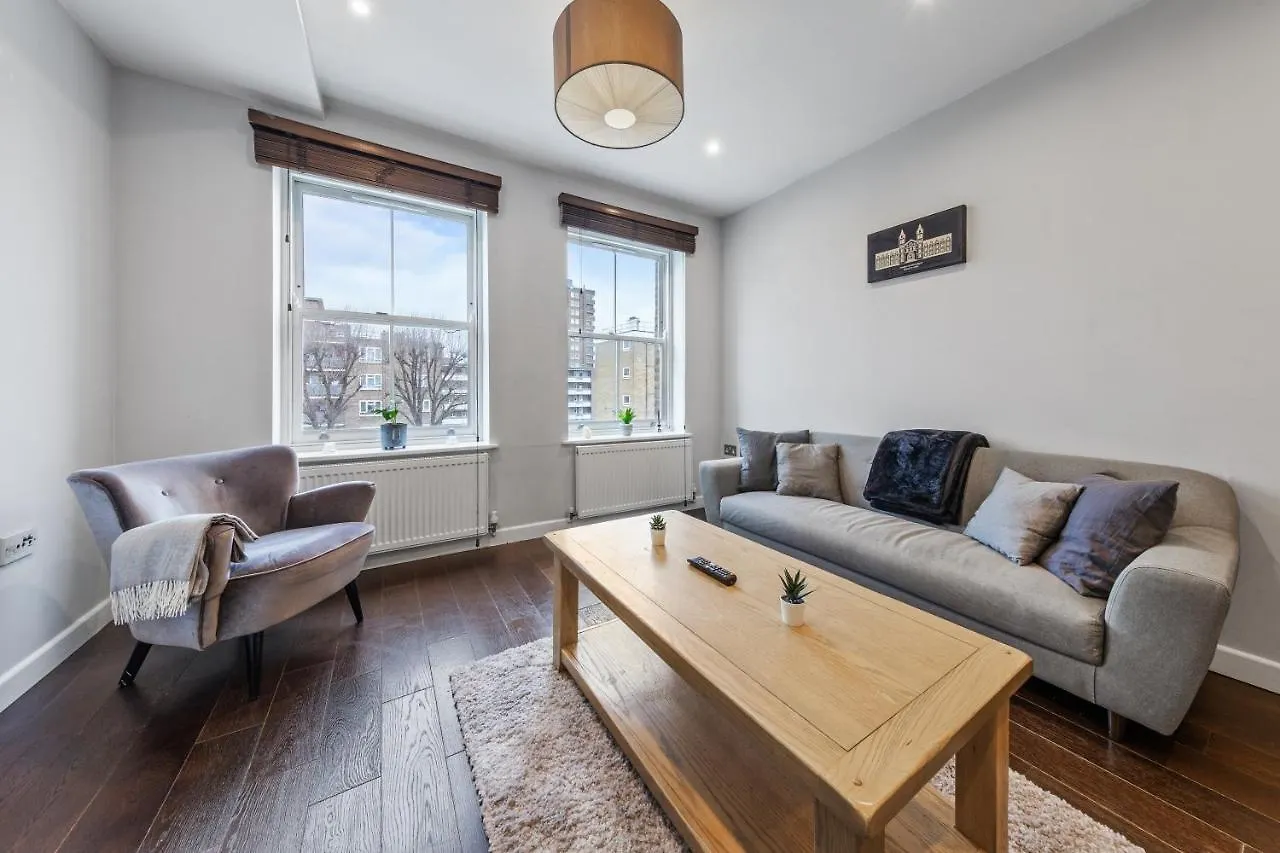 Majestic 4 At Reganway Rw4 Apartment London